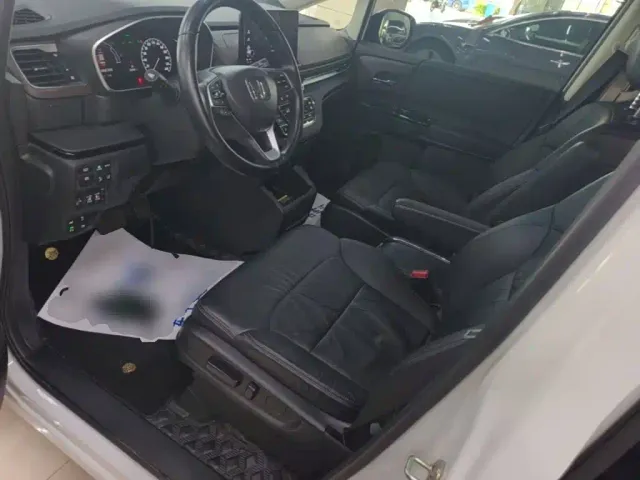 Honda Odyssey — Фото автомобиля 14