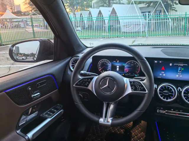 Mercedes-Benz GLB-Class — Фото автомобиля 15