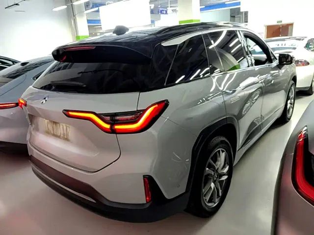 Nio ES6 — Фото автомобиля 6