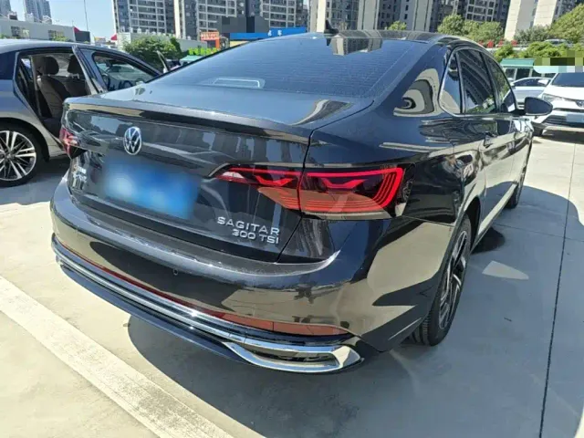 Volkswagen Sagitar — Фото автомобиля 6