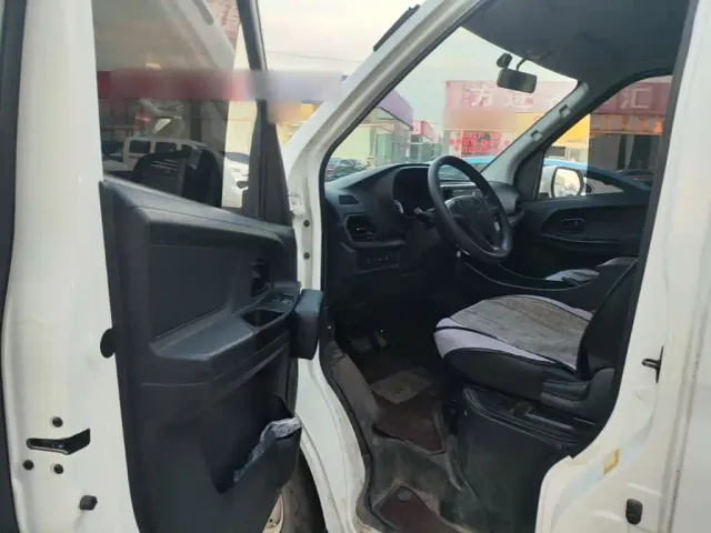 Changan Ruixing EM60 — Фото автомобиля 15