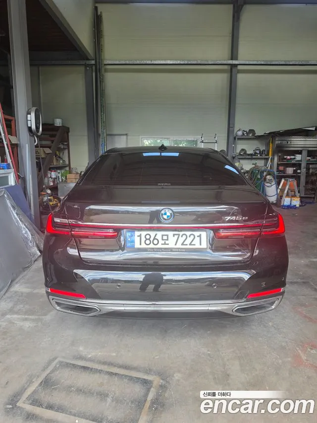 BMW 7 Series — Фото автомобиля 4