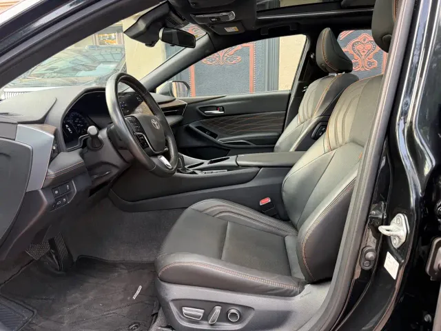 Toyota Avalon 2024 Hybrid 2.0L Luxury Edition — Фото автомобиля 4
