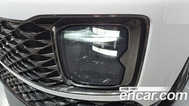 Hyundai Grandeur Grandeur (GN7) 2.5 Бензин 2WD — Фото автомобиля 21