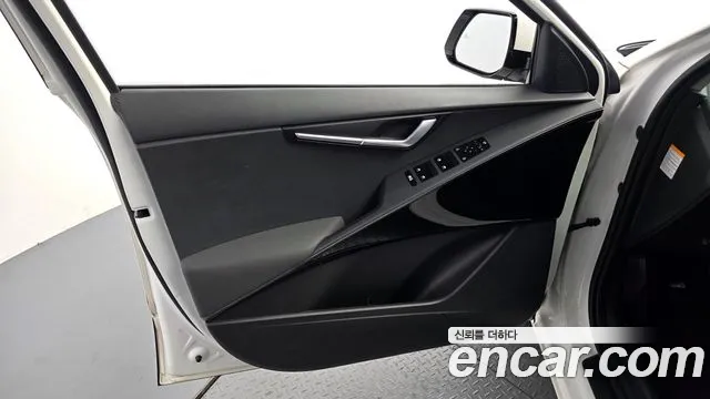 Kia Niro Niro (New) — Фото автомобиля 13