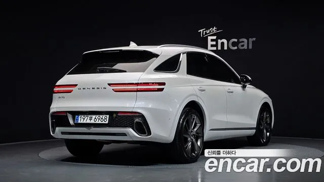 Genesis GV70 — Фото автомобиля 2