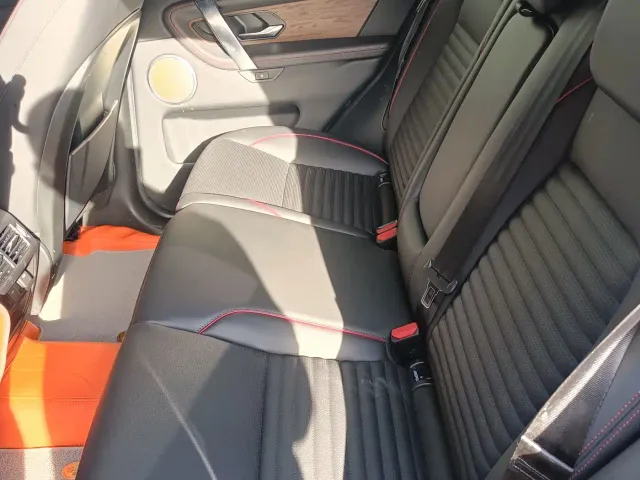 Land Rover Discovery Sport — Фото автомобиля 6