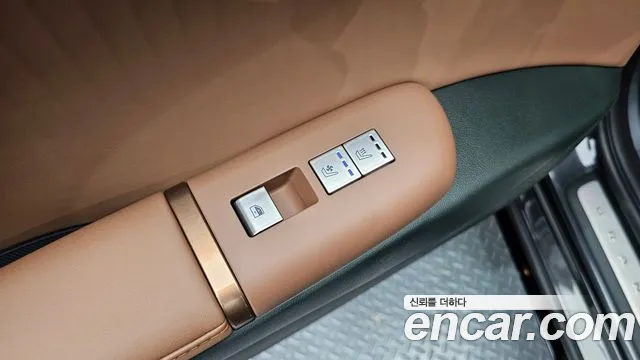 Hyundai Grandeur GN7 — Фото автомобиля 28
