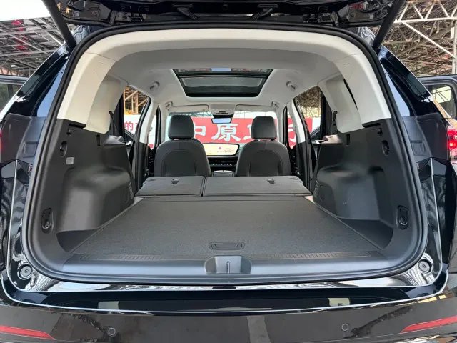 Buick Envision Plus — Фото автомобиля 15