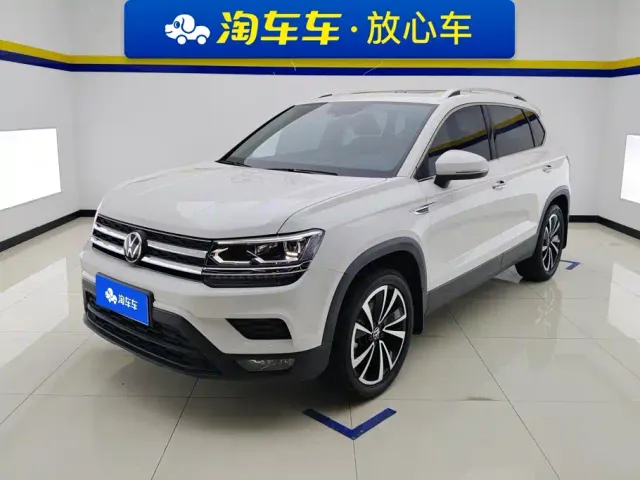Фотография автомобиля — Volkswagen Tharu