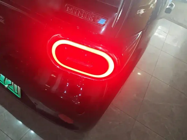 Wuling Hongguang Mini EV — Фото автомобиля 7