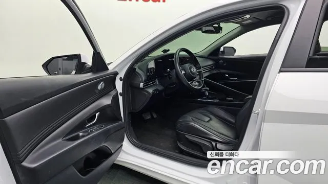 Hyundai AVANTE Avante (CN7) — Фото автомобиля 10