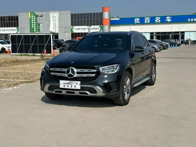 Фотография автомобиля — Mercedes-Benz GLC-Class