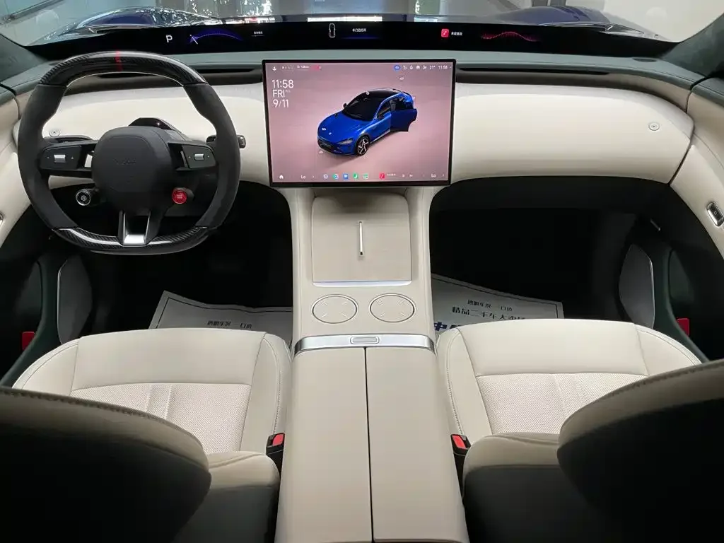 Xiaomi Auto Xiaomi YU7 2025 Ultra Long Range High Performance AWD Max Edition — Фото автомобиля 13