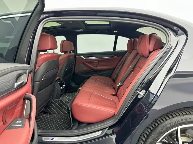 BMW 5 Series — Фото автомобиля 17