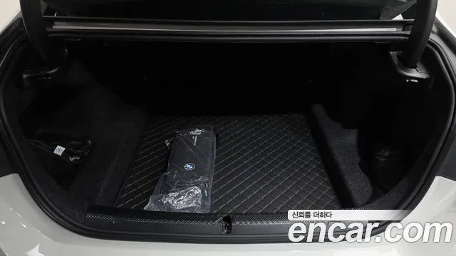 BMW 5-Series 5 серия (G60) 530i xDrive M Sport — Фото автомобиля 17