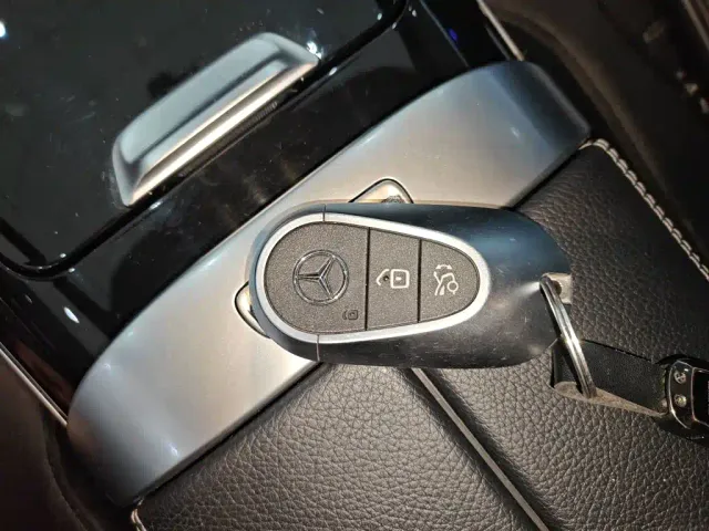 Mercedes-Benz C-Class — Фото автомобиля 16