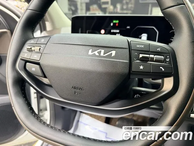 Kia EV4 — Фото автомобиля 16