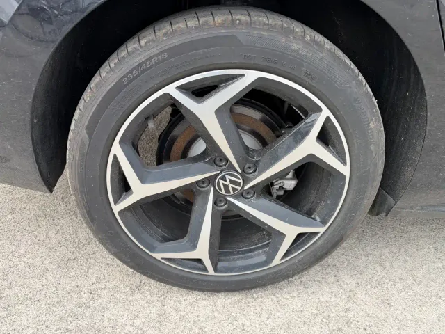 Volkswagen Passat — Фото автомобиля 21