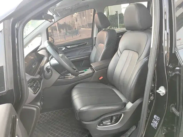 GAC Trumpchi M6 — Фото автомобиля 14