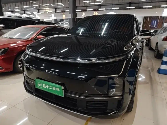 Фотография автомобиля — Li Auto L9