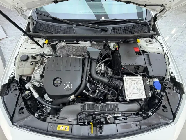 Mercedes-Benz A-Class — Фото автомобиля 24