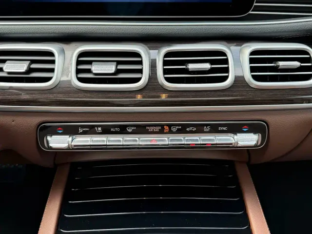 Mercedes-Benz GLE-Class — Фото автомобиля 20