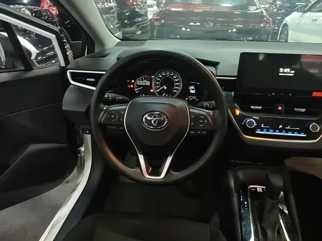 Toyota Corolla — Фото автомобиля 10