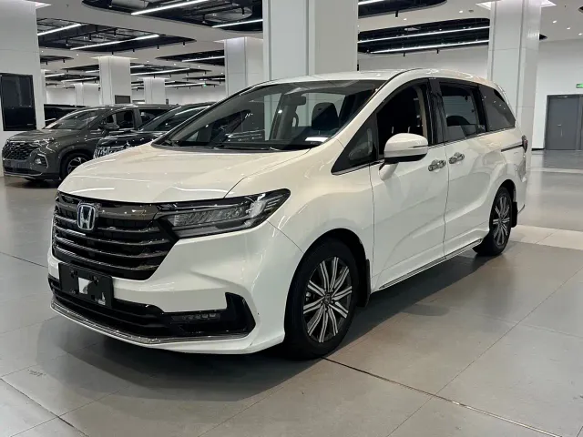 Фотография автомобиля — Honda Odyssey