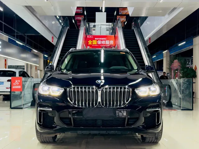 BMW X5 — Фото автомобиля 2