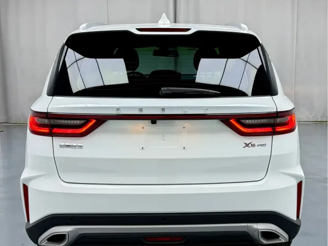Geely Vision X6 — Фото автомобиля 19