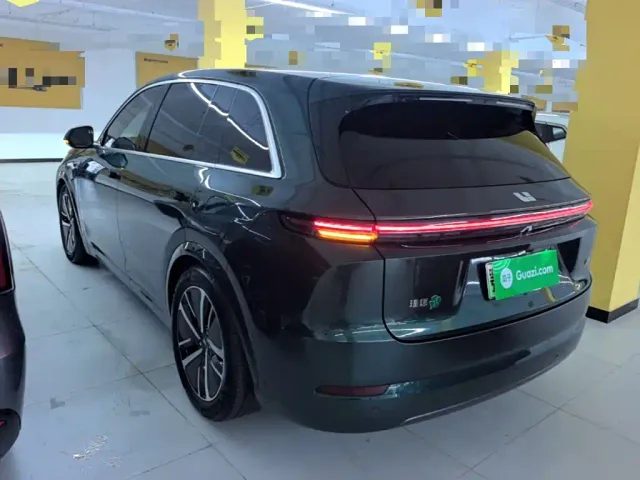 Li Auto L7 — Фото автомобиля 4