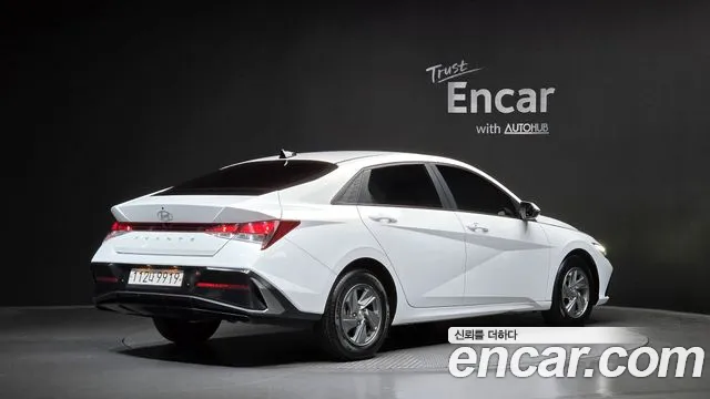 Hyundai Avante — Фото автомобиля 2