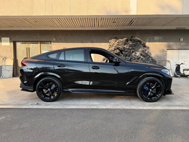 BMW X6 — Фото автомобиля 5