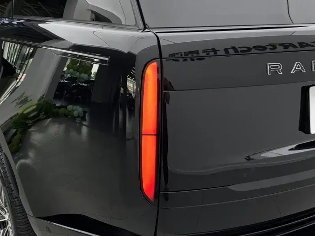 Land Rover Range Rover — Фото автомобиля 15