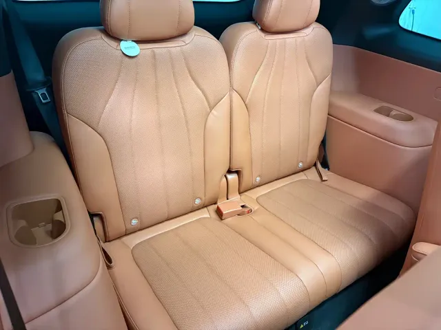 Dongfeng E8 M8 — Фото автомобиля 10