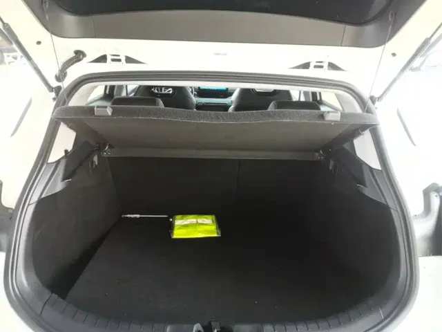 Geely Emgrand S — Фото автомобиля 18