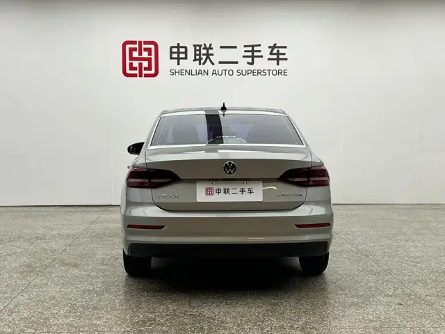 Volkswagen Lavida — Фото автомобиля 2