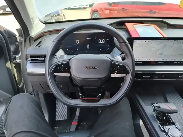 Changan Z6 — Фото автомобиля 10