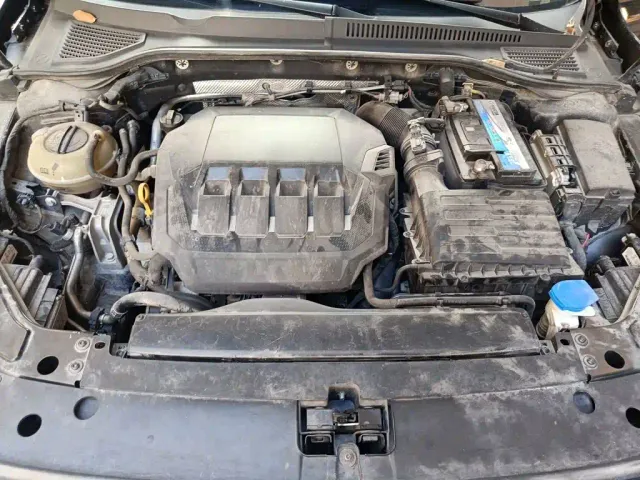 Volkswagen Passat — Фото автомобиля 16