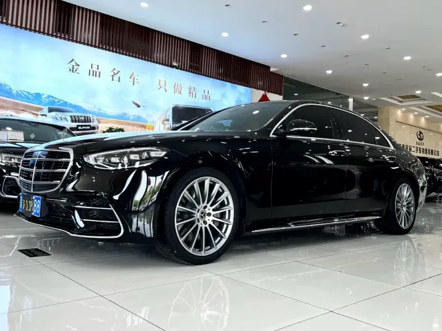 Mercedes-Benz S-Class — Фото автомобиля 2