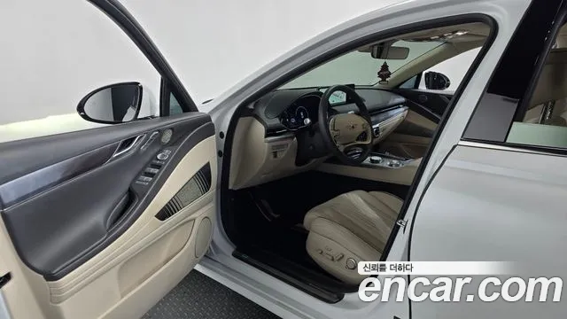 Genesis G80 RG3 — Фото автомобиля 9