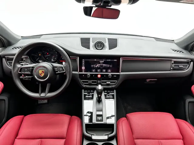 Porsche Macan — Фото автомобиля 19