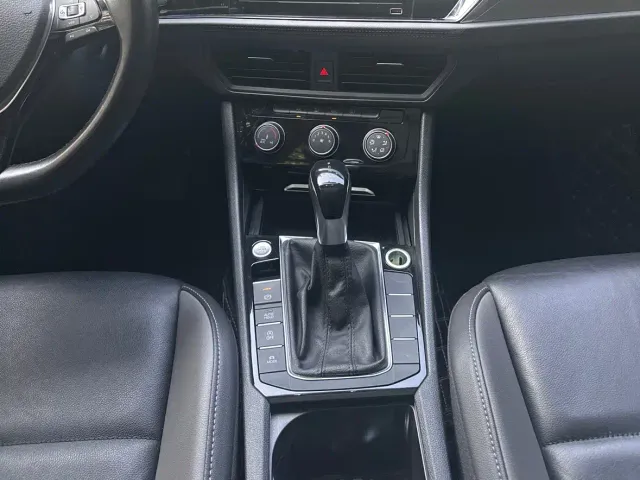 Volkswagen Sagitar — Фото автомобиля 14