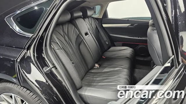 Genesis G80 Бензин 2.5 турбо 2WD — Фото автомобиля 10