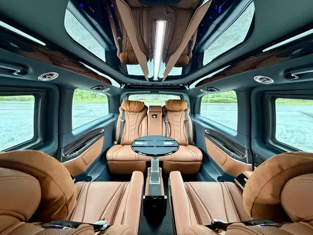 Mercedes-Benz V-Class — Фото автомобиля 18