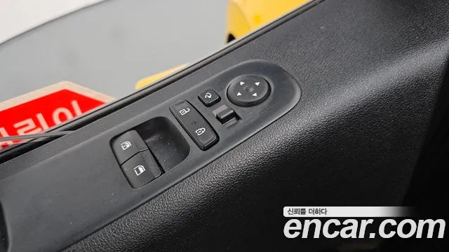 Hyundai Staria Staria L3.5 Школьный автобус — Фото автомобиля 17