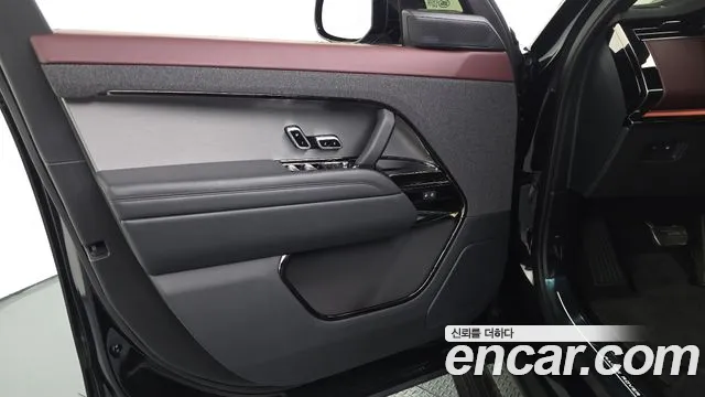 Land Rover Range Rover Sport — Фото автомобиля 22