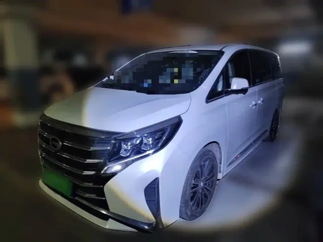 Фотография автомобиля — GAC Trumpchi M8