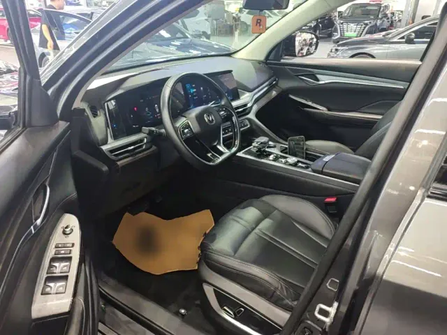 Changan CS75 Plus — Фото автомобиля 15